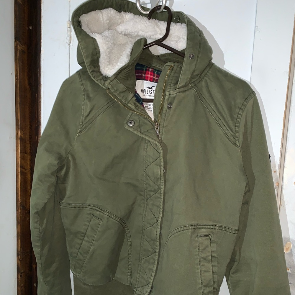 Jacket ( Not included in sale make and offer )